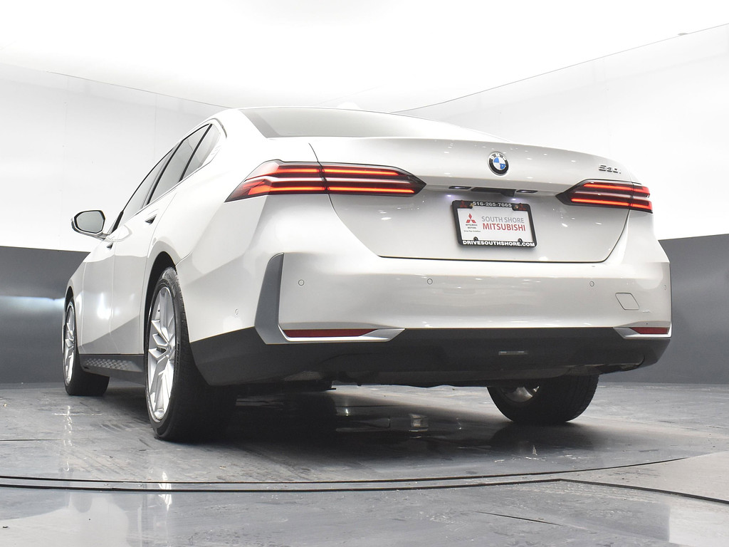 image-22 2024 BMW 5 Series