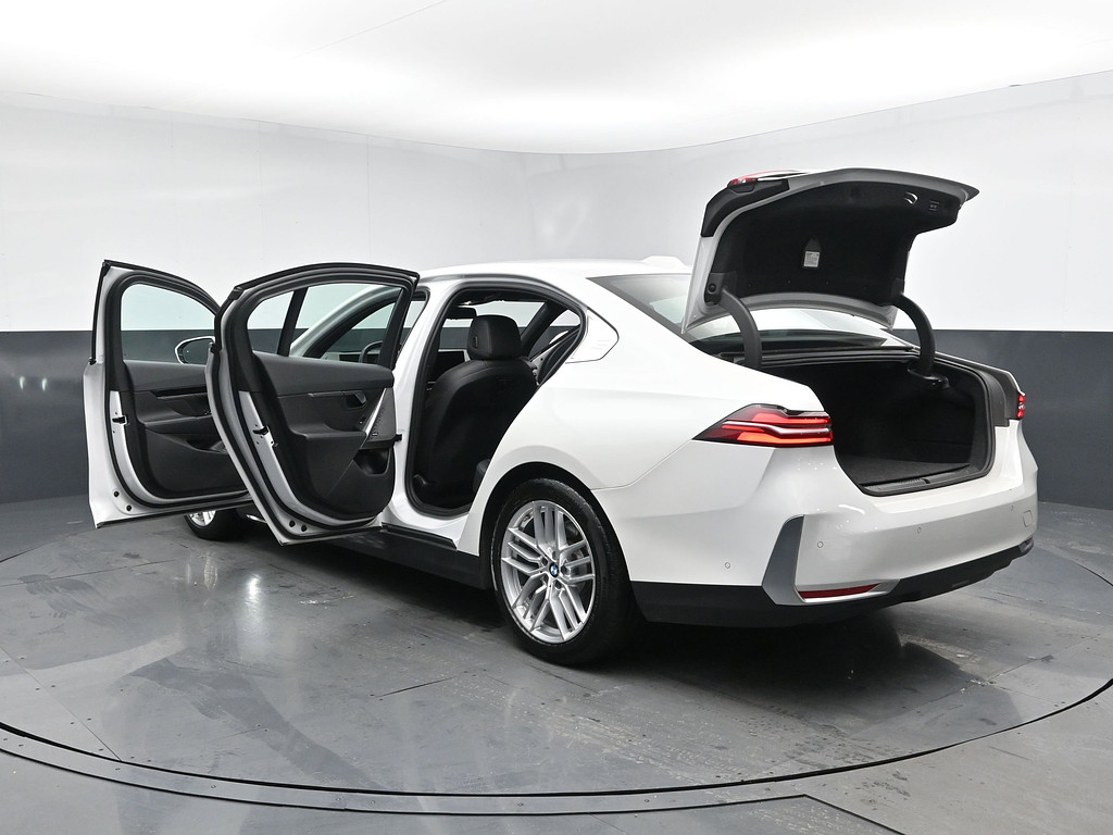 image-29 2024 BMW 5 Series