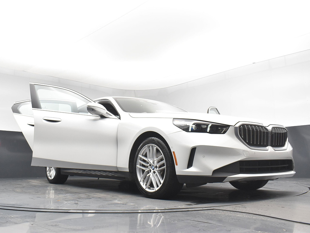 image-30 2024 BMW 5 Series