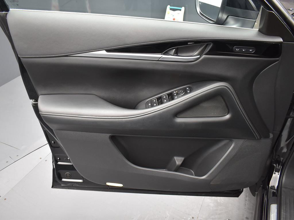 image-8 2023 Infiniti QX60