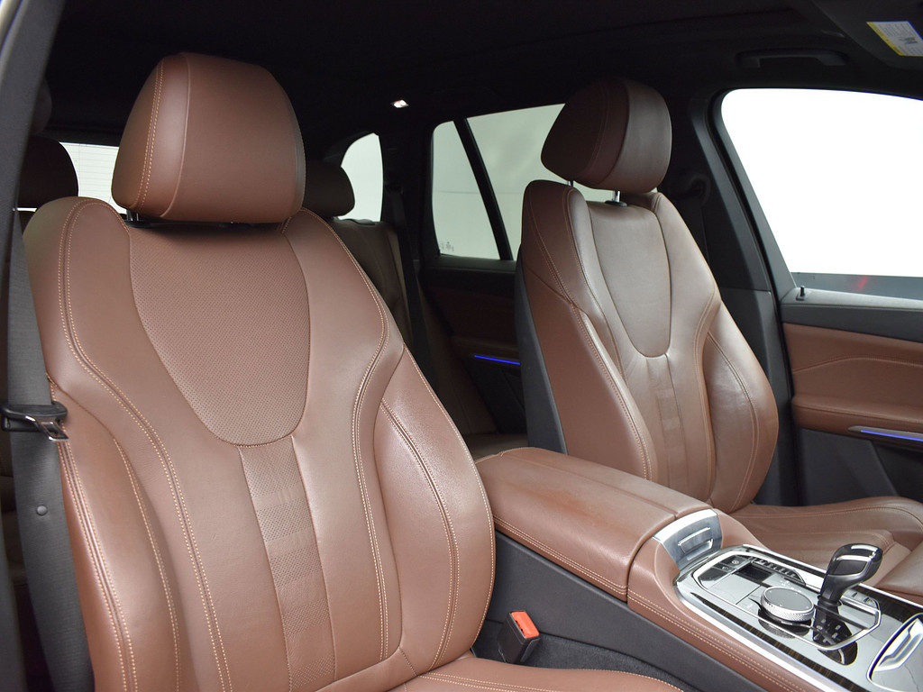 image-17 2020 BMW X5