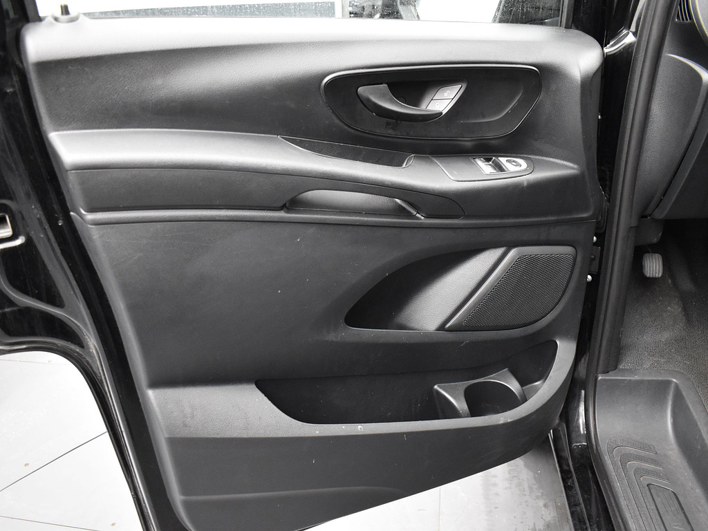 image-8 2022 Mercedes-Benz Metris Cargo Van