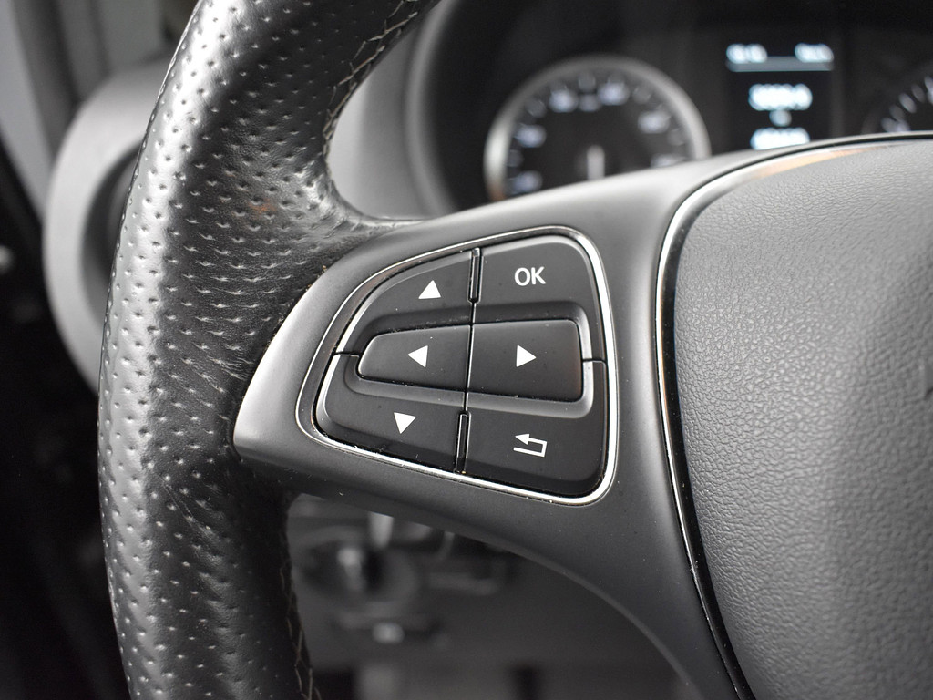 image-9 2022 Mercedes-Benz Metris Cargo Van