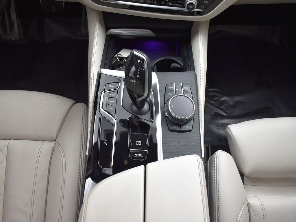 image-14 2022 BMW 5 Series