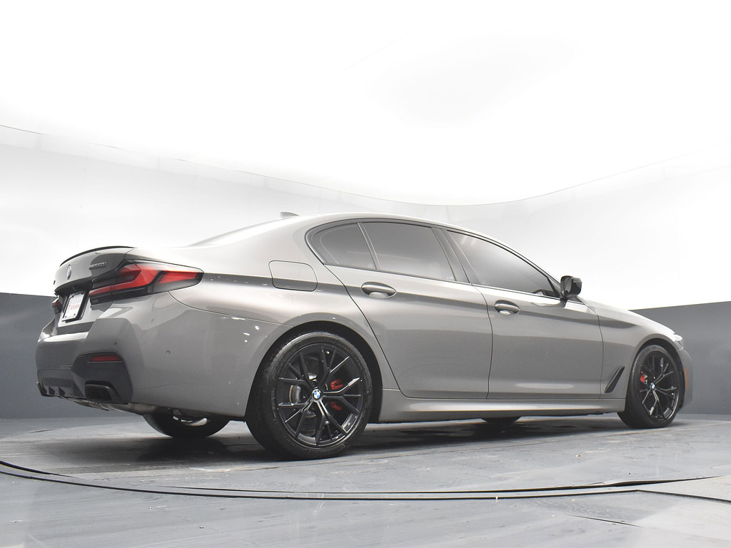 image-24 2022 BMW 5 Series