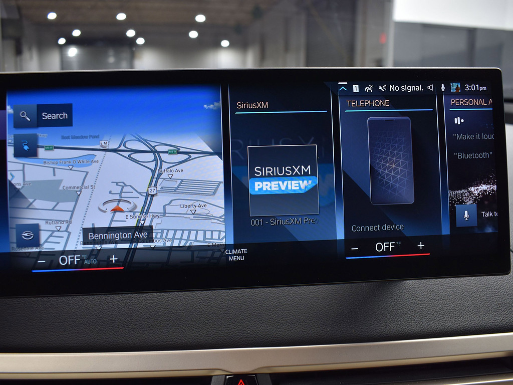 image-12 2022 BMW iX