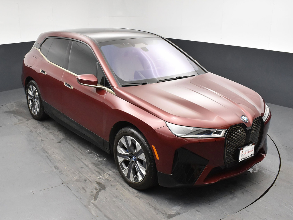 image-19 2022 BMW iX