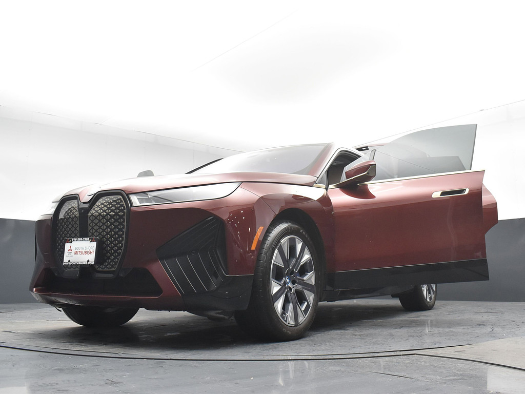 image-32 2022 BMW iX