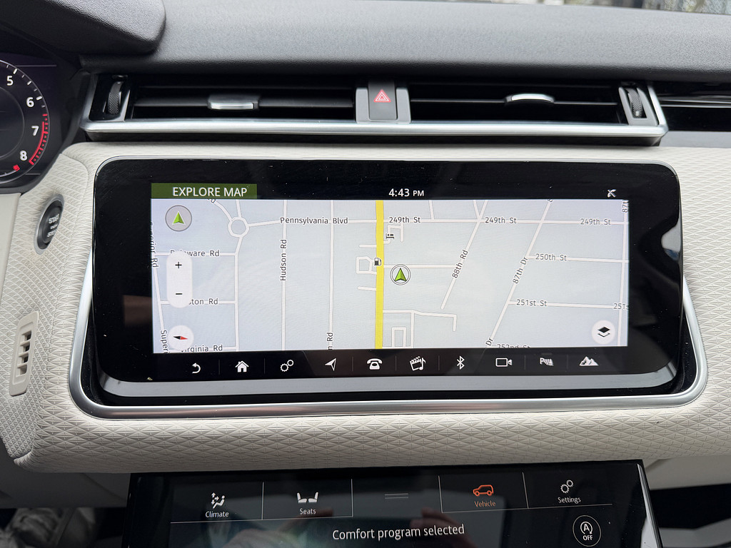 image-31 2020 Land Rover Range Rover Velar