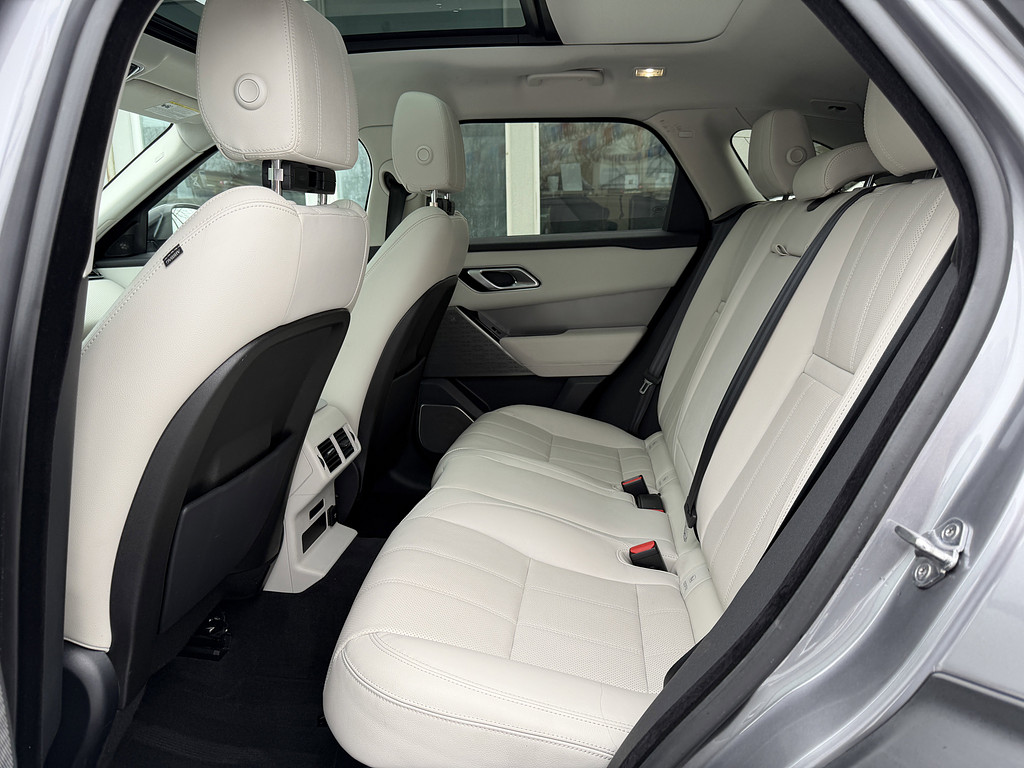 image-37 2020 Land Rover Range Rover Velar