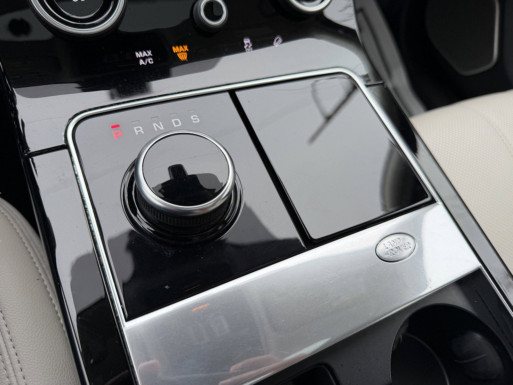 image-17 2020 Land Rover Range Rover Velar