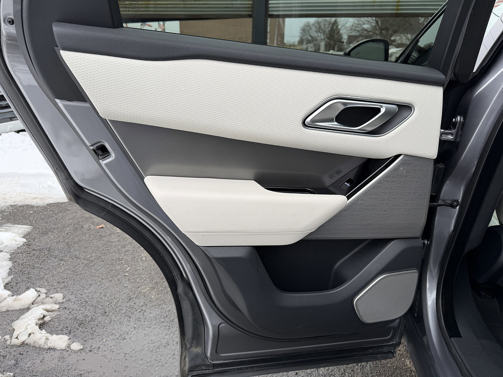 image-21 2020 Land Rover Range Rover Velar