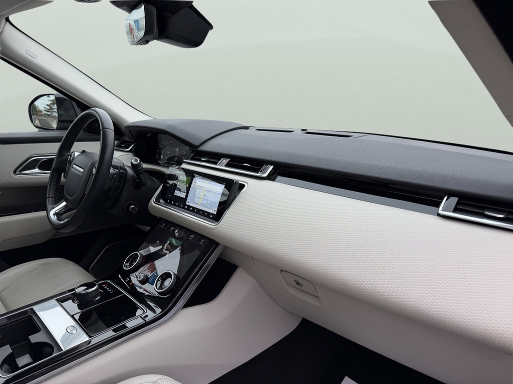 image-24 2020 Land Rover Range Rover Velar