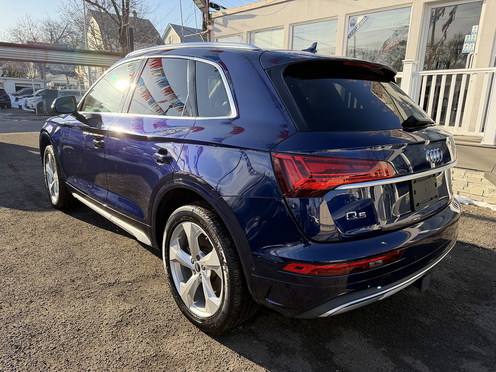 image-9 2021 Audi Q5