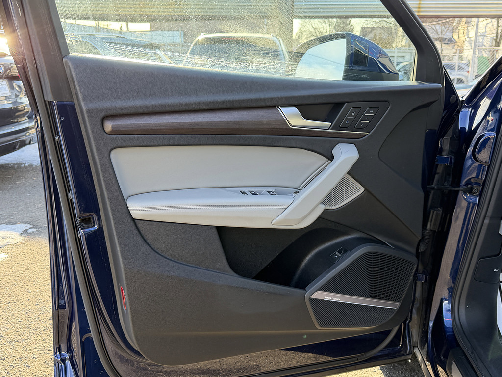 image-25 2021 Audi Q5