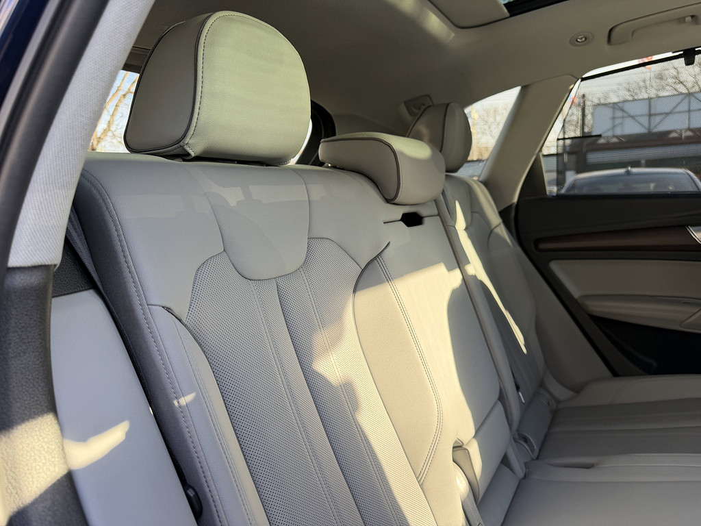 image-42 2021 Audi Q5