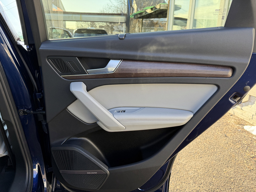 image-43 2021 Audi Q5