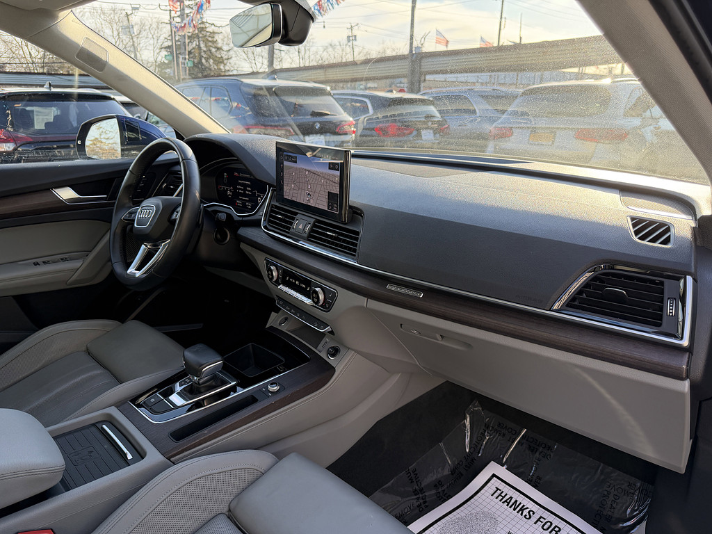 image-46 2021 Audi Q5