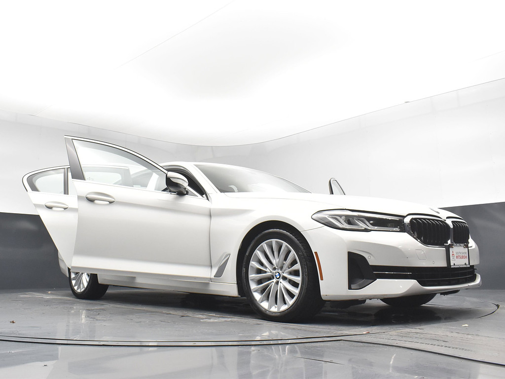 image-33 2019 BMW 5 Series