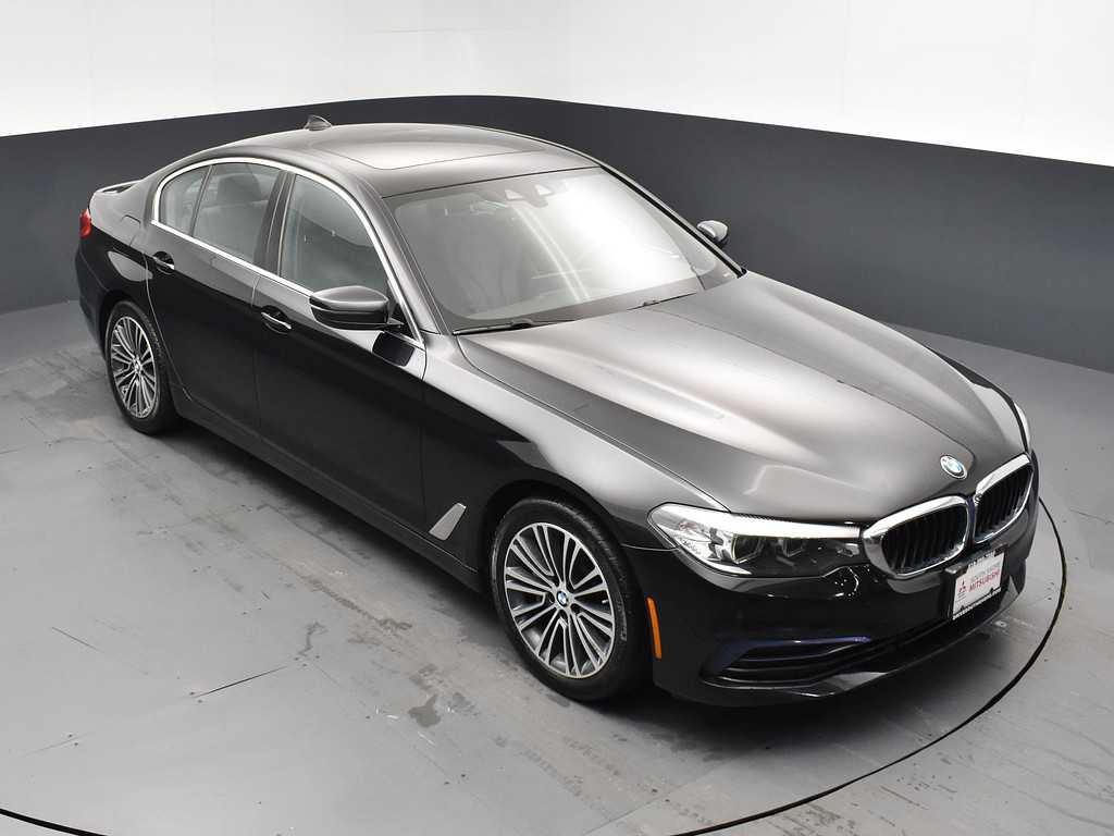 image-18 2019 BMW 5 Series