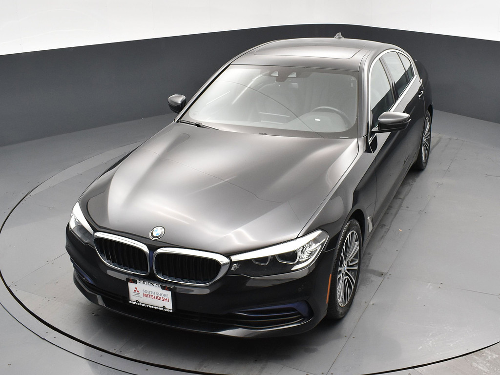 image-19 2019 BMW 5 Series