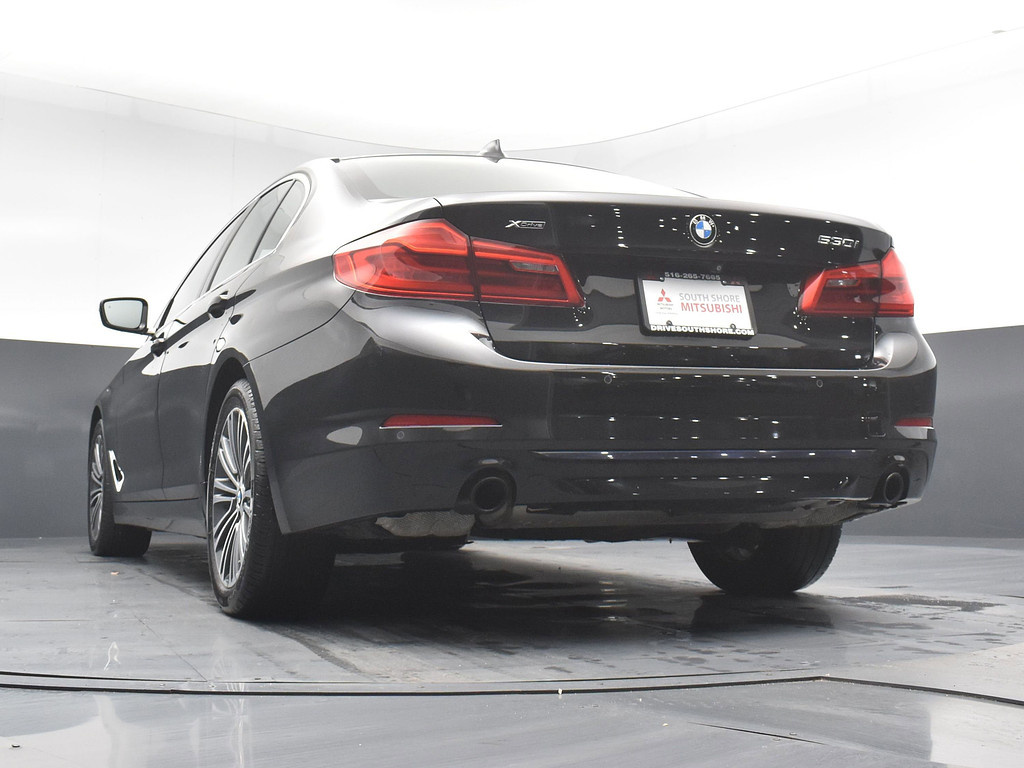 image-22 2019 BMW 5 Series