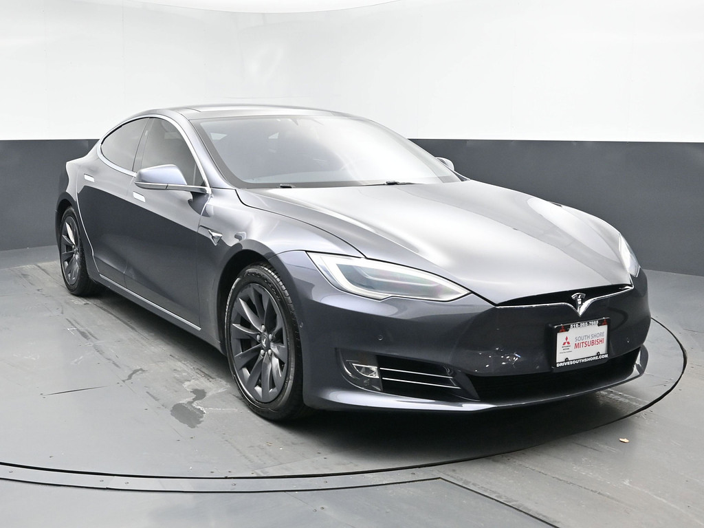 image-0 2018 Tesla Model S