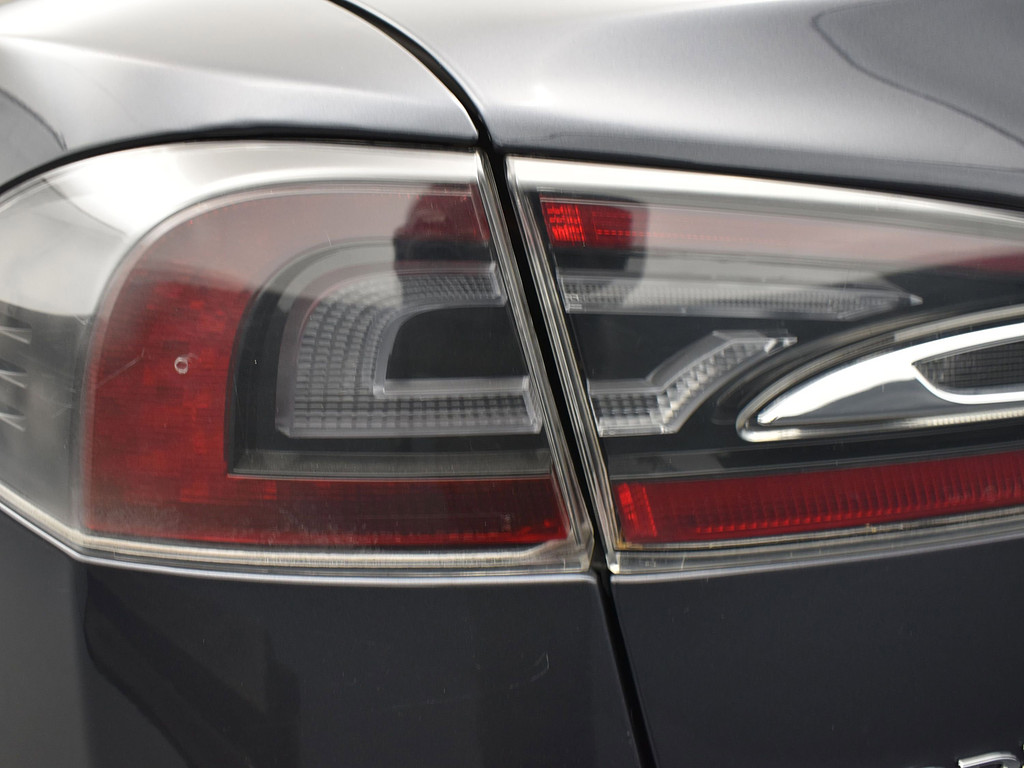 image-6 2018 Tesla Model S