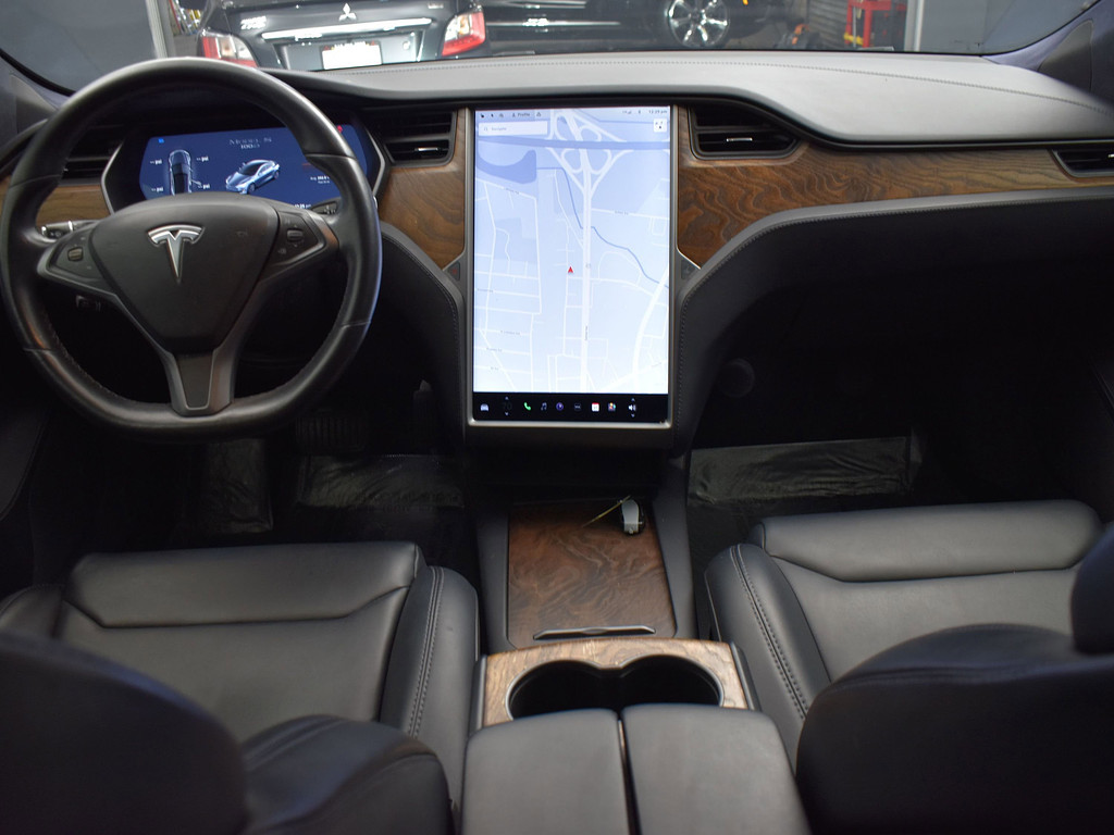 image-14 2018 Tesla Model S