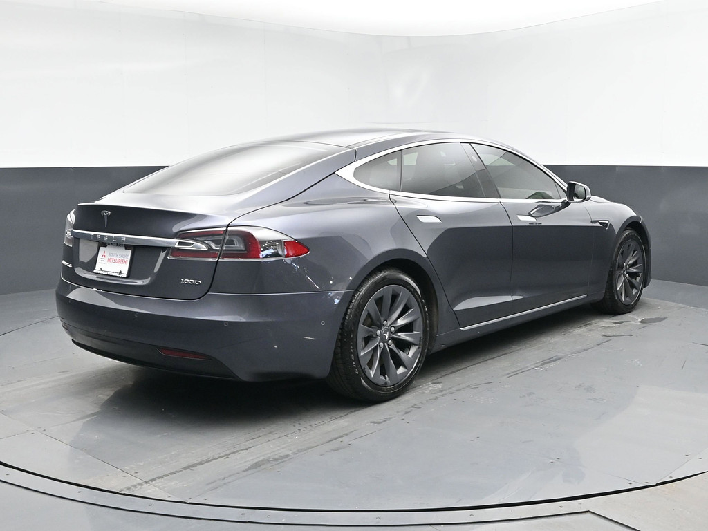 image-18 2018 Tesla Model S