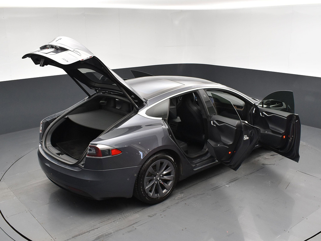image-24 2018 Tesla Model S