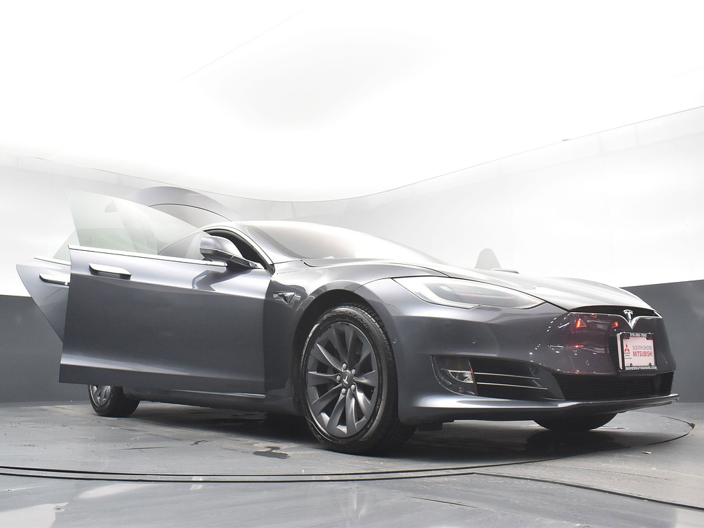 image-28 2018 Tesla Model S
