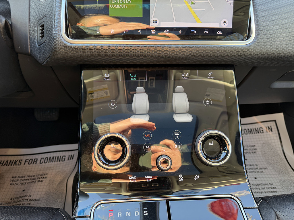 image-32 2019 Land Rover Range Rover Velar