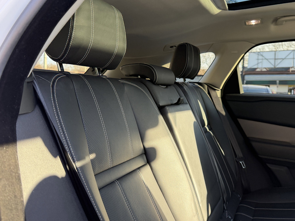 image-40 2019 Land Rover Range Rover Velar