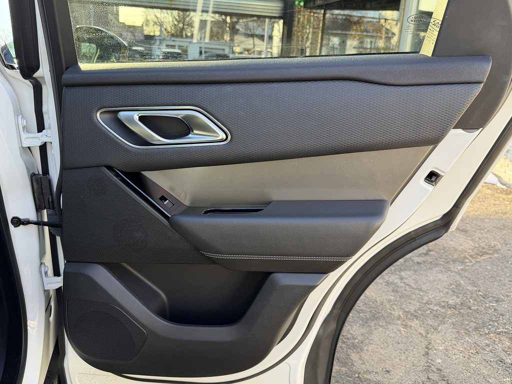 image-41 2019 Land Rover Range Rover Velar