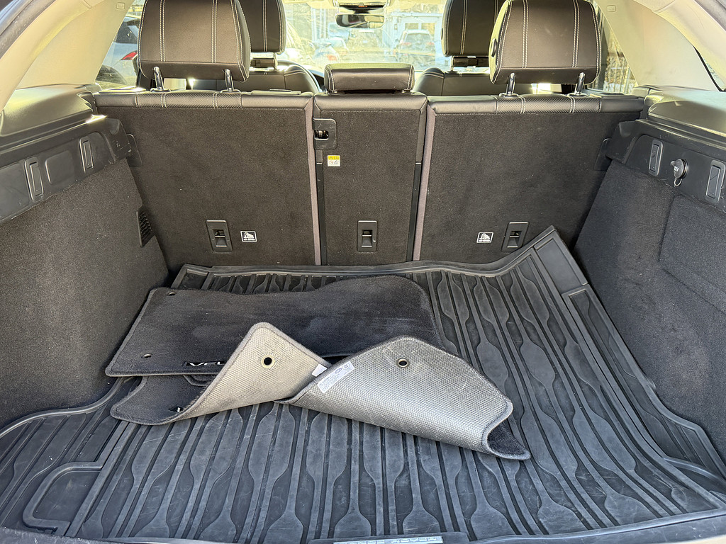 image-46 2019 Land Rover Range Rover Velar