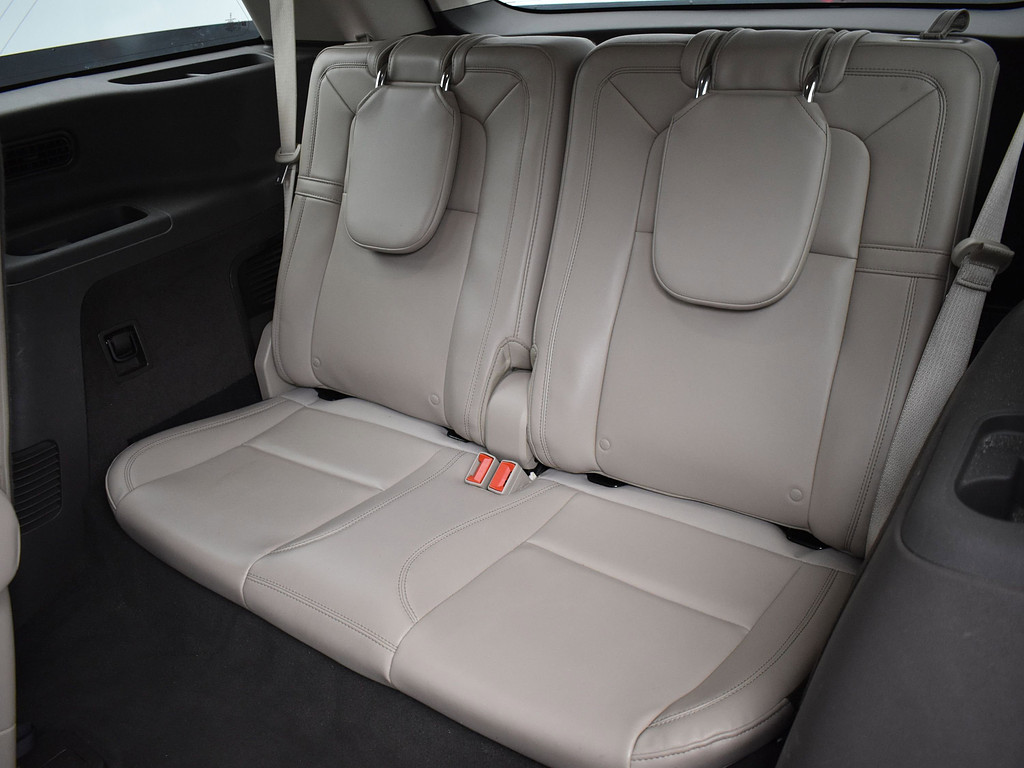 2023 Lincoln Aviator Located at South Shore Mitsubishi slide-image