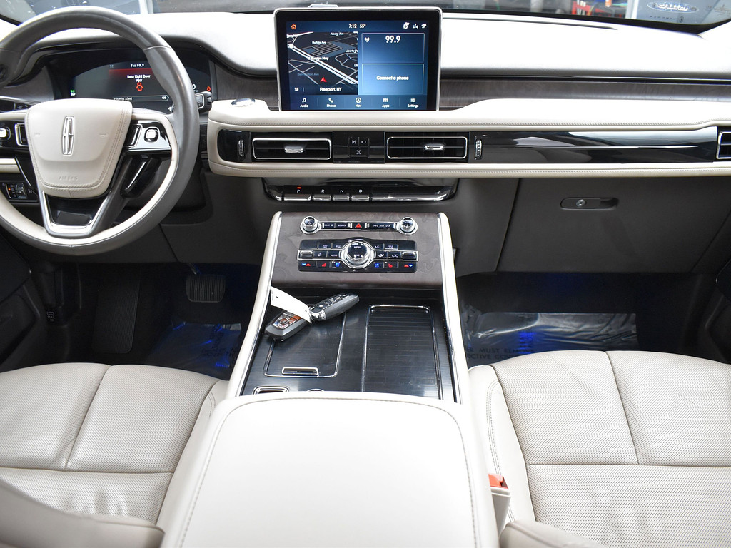 2023 Lincoln Aviator Located at South Shore Mitsubishi light-box-slides