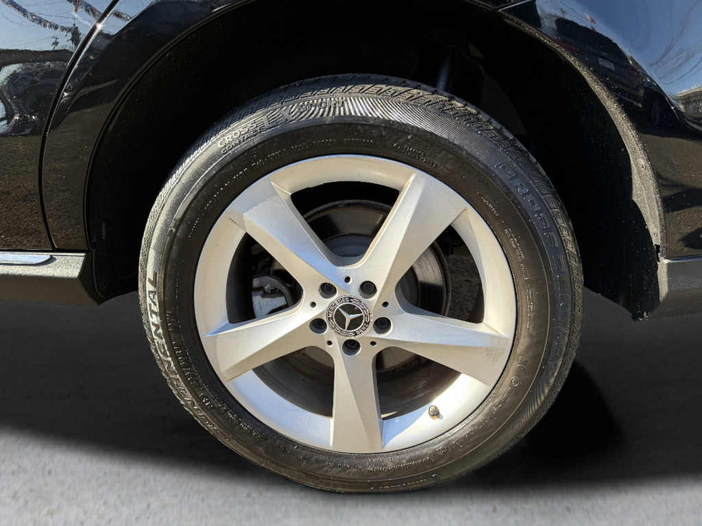 2017 Mercedes-Benz GLE Located at South Shore Mitsubishi light-box-slides