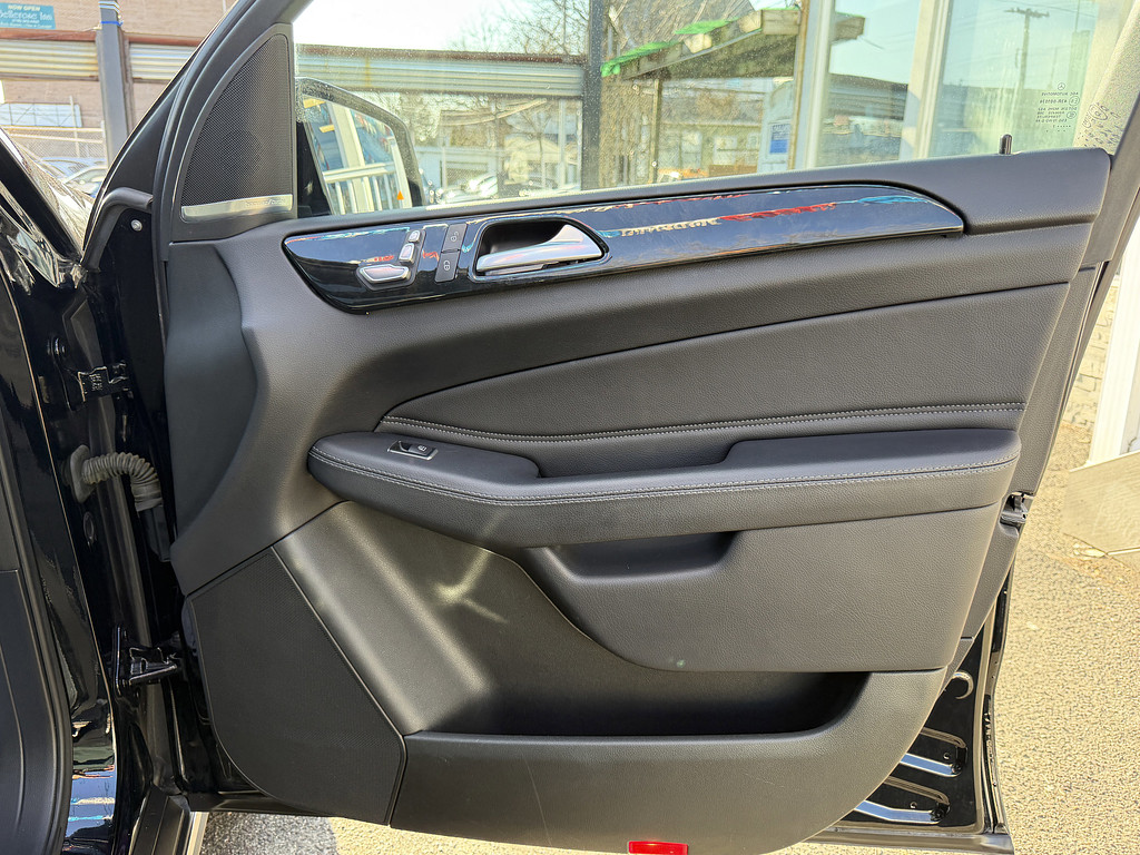 2017 Mercedes-Benz GLE Located at South Shore Mitsubishi light-box-slides