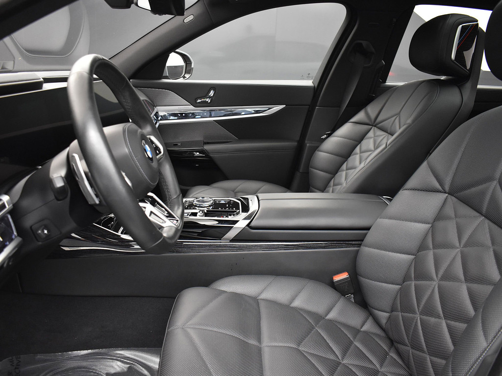 2023 BMW 7 Series Located at South Shore Mitsubishi light-box-slides