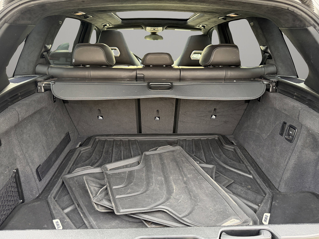 2017 BMW X5 M Located at South Shore Mitsubishi light-box-slides