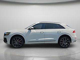 Thumbnail - 2023 Audi Q8