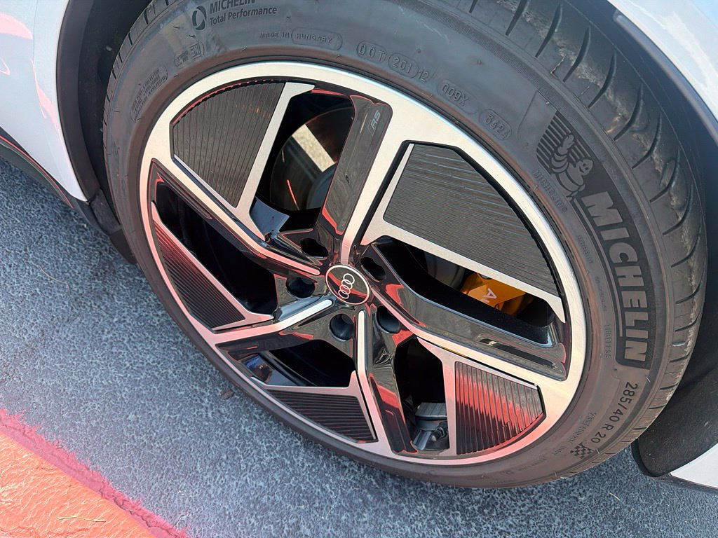 slide-image