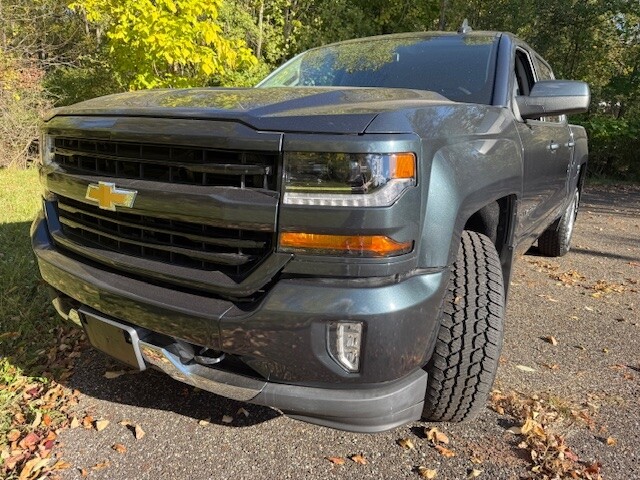 2018 Chevrolet Silverado Located at Cartime light-box-slides
