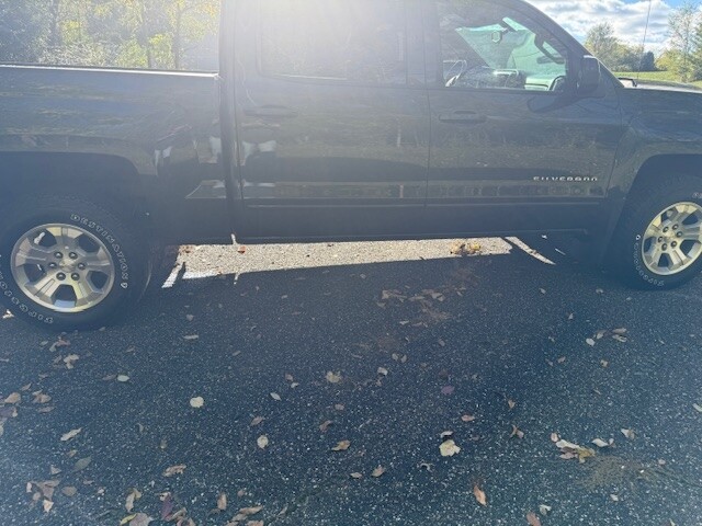 2018 Chevrolet Silverado Located at Cartime light-box-slides