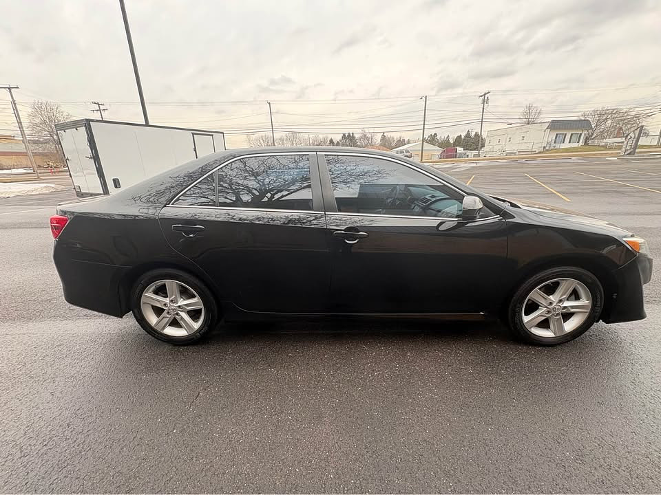 2013 Toyota Camry Located at Cartime slide-image