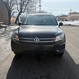 2017 Volkswagen Tiguan Located at Cartime slide-image