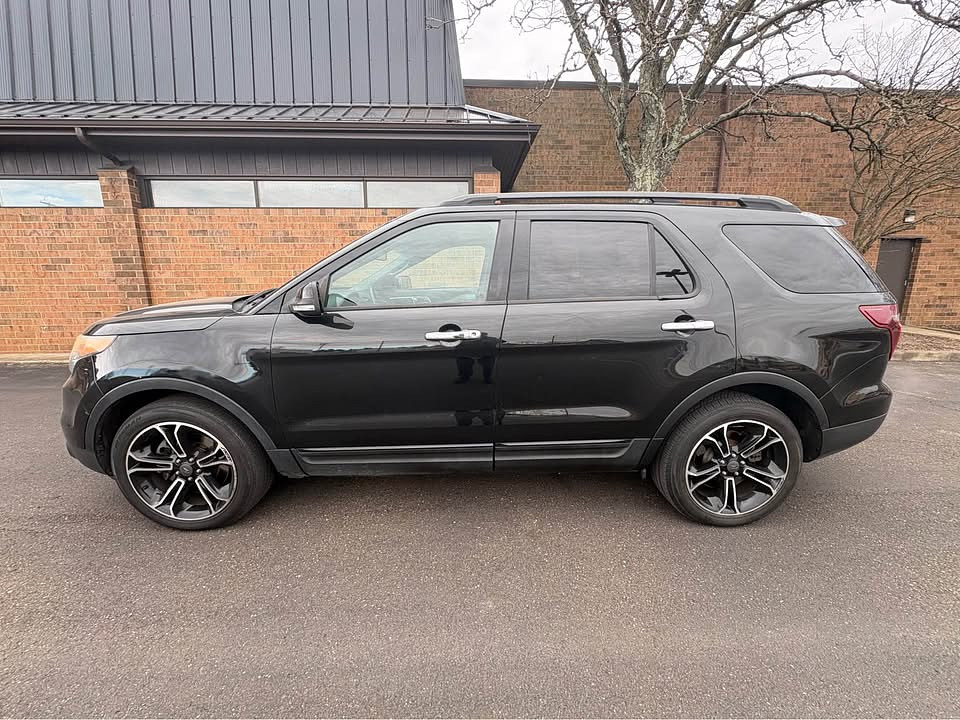 2014 Ford Explorer Sport Located at Cartime slide-image