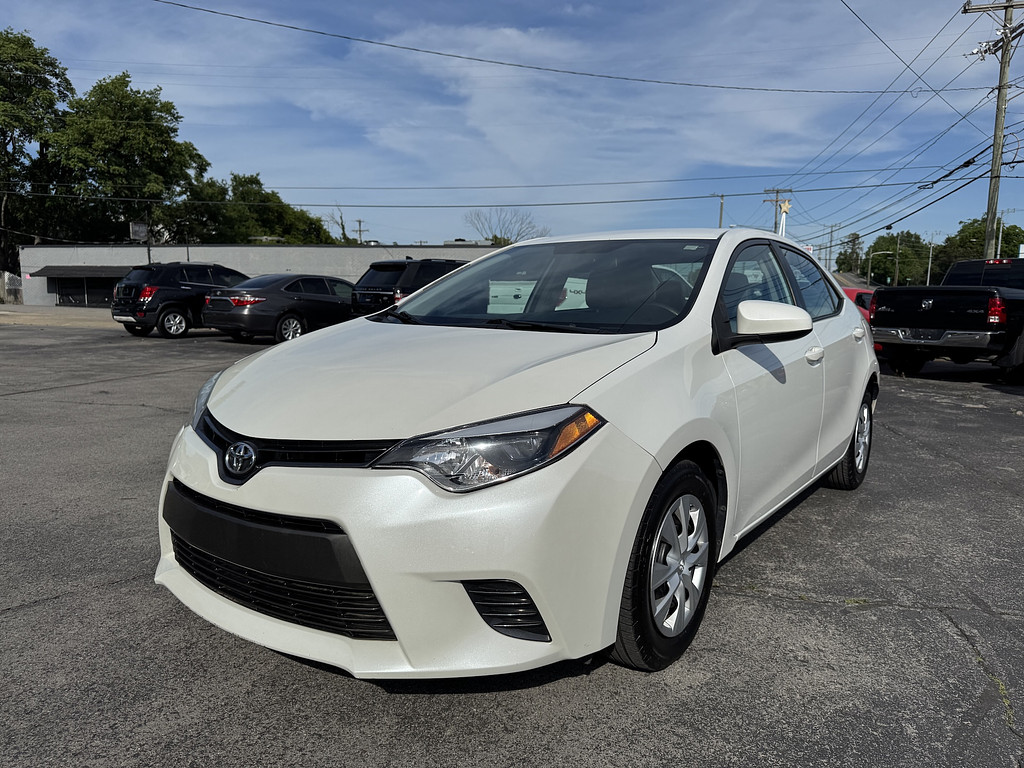 2016 Toyota Corolla LE Eco AT's photo